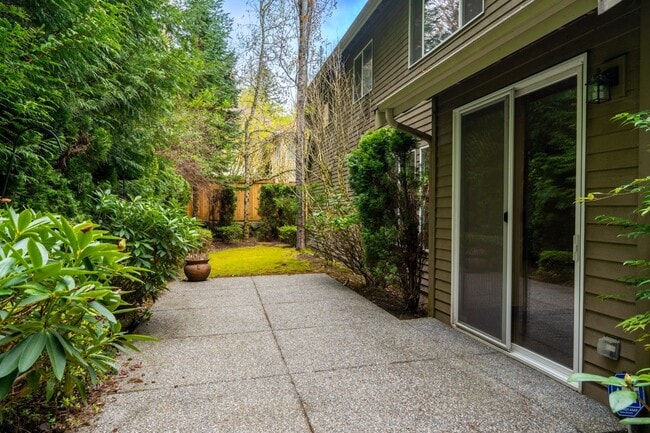 Photo - 5bd/3.5ba Sammamish Home