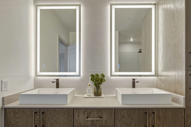 Photo - Legacy Patriots Point Apartments