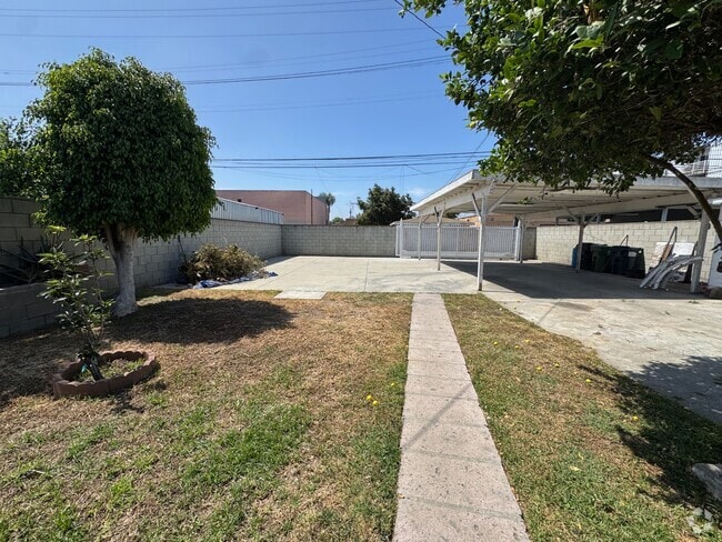 Building Photo - 1634 E 85th St Rental