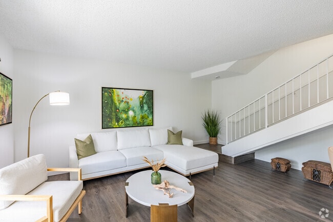 2BR, 2BA - 1,180SF - Living Room