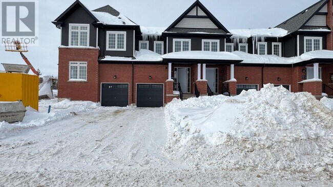 Photo - 150 Molozzi St