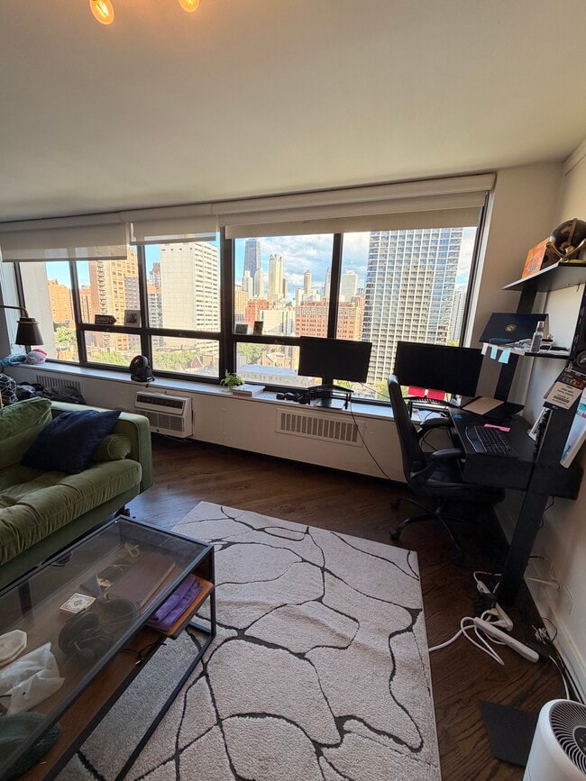 Photo - 70 W Burton Pl Unit 1406
