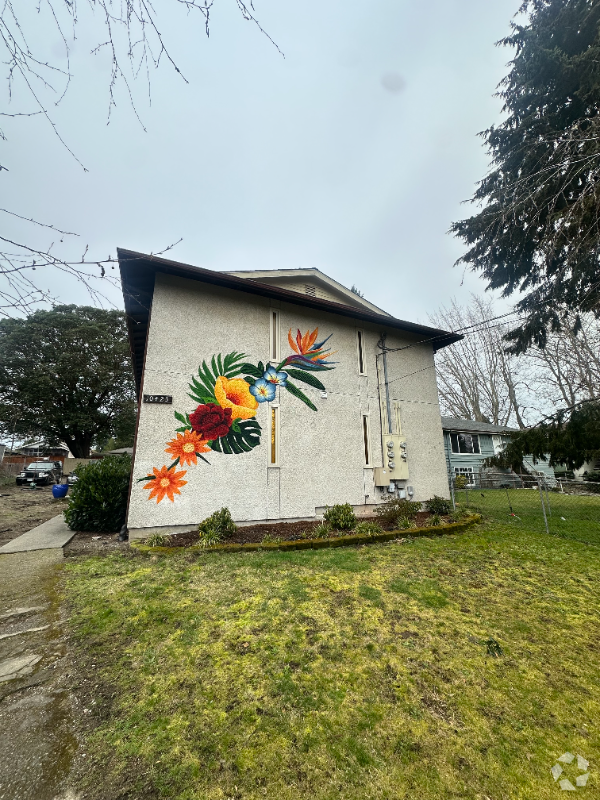 Building Photo - 10423 17th Ave SW Unit 102 Rental