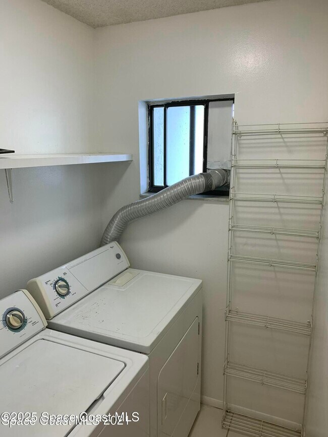 3755 S Hopkins Ave Unit C3