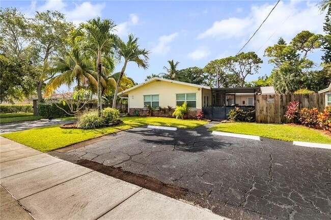 Photo - 872 NE 36th St Unit A