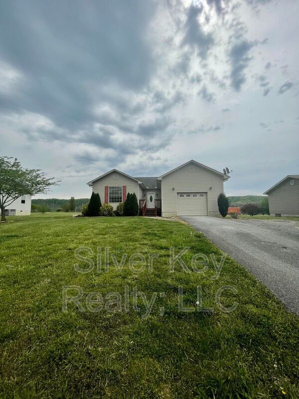 Photo - 155 Pulliam Dr