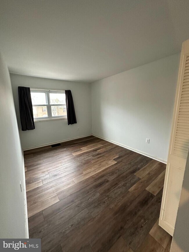 Photo - 8467 Ivy Glen Ct