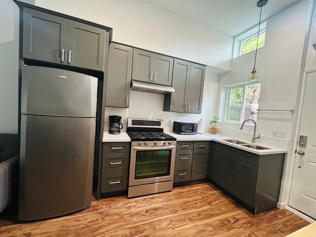 Photo - 5413 W 118th St Unit 1bed 1bath