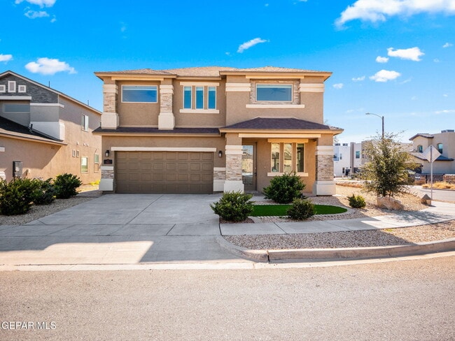 Photo - 561 Issa Circle