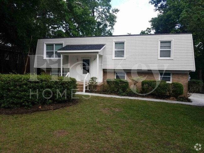 Building Photo - 1231 Springhill Rd Rental
