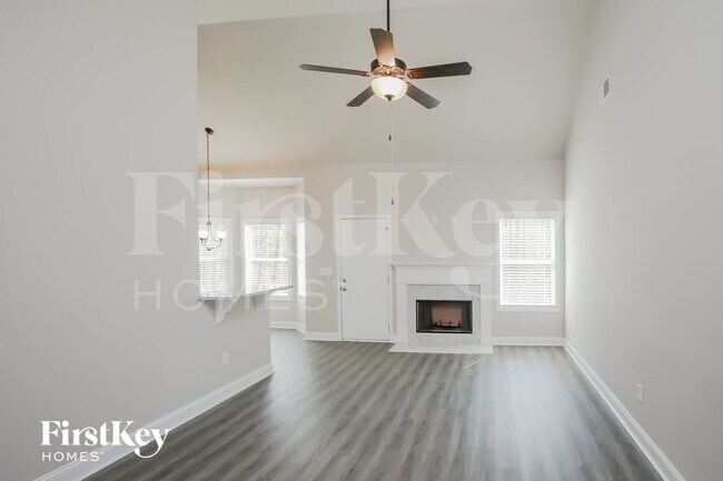 Photo - 113 Cranbrooke Ln