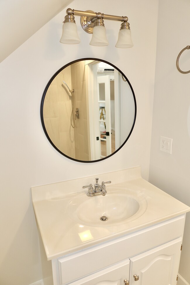 Building Photo - 126 6th St Unit 126 6th st Rental