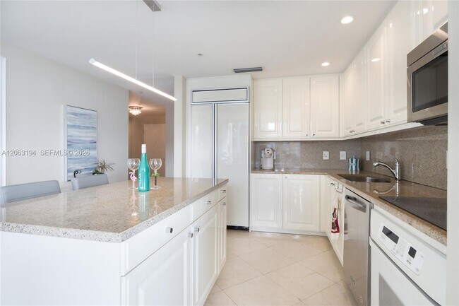 3400 SW 27th Ave Unit 1003
