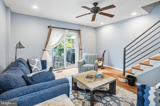 Photo - 7200 Shalkop St