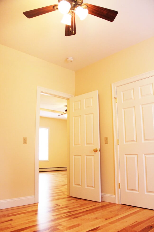 Photo - 51 N Champlain St Unit APT 8