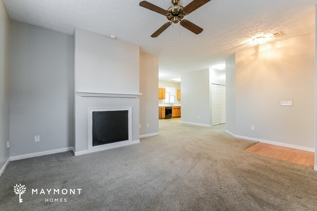 Photo - 671 Windcroft Cir NW