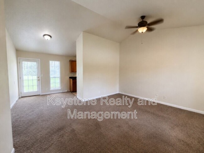 Photo - 717 Peachers Mill Rd