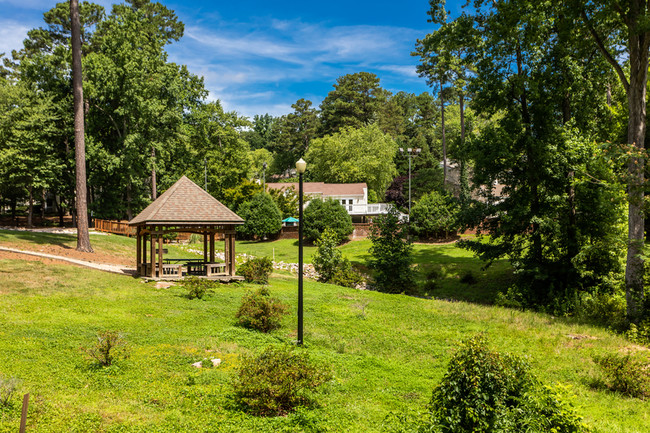 ARIUM Lake Lynn - ARIUM Lake Lynn Apartments