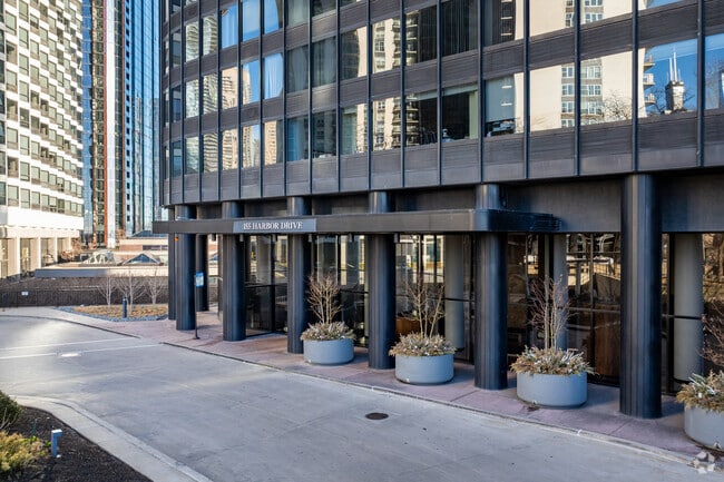 Entrance - Harbor Point Tower