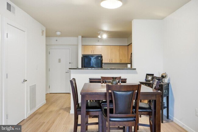 Photo - 1000 New Jersey Ave SE Unit 216