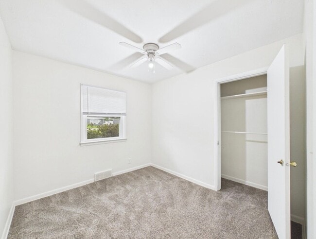 121 Marquette Rd