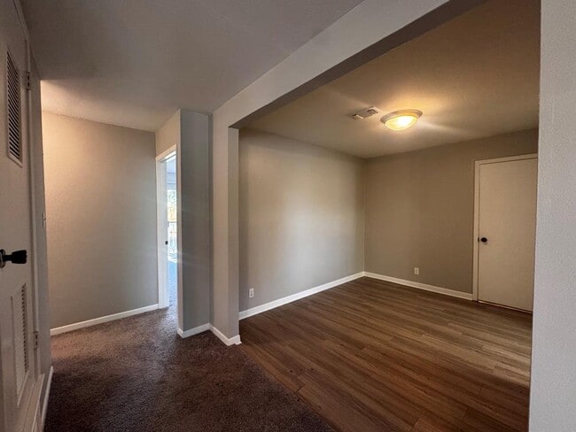 Photo - 3306 Doolin Dr