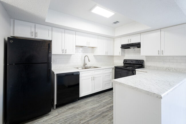 Photo - Country Lake Estates