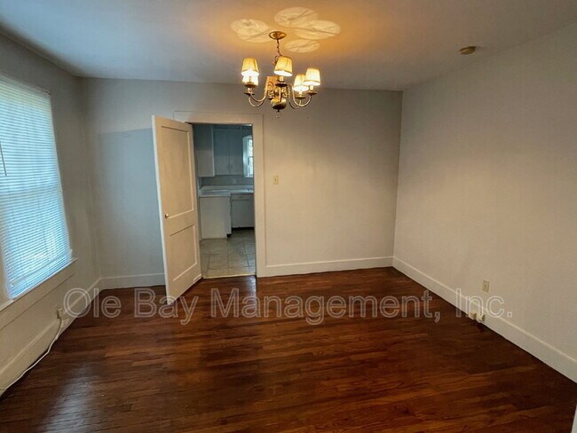 Photo - 414 Hall Ave