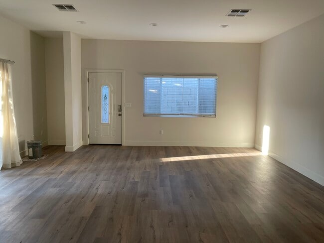 Living room - 6227 Atoll Ave