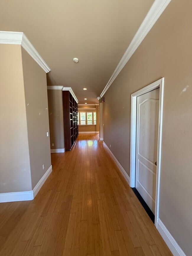 613 Arlene Ct