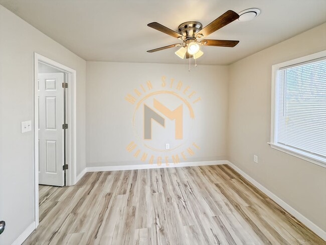 Photo - 2 Bed 1 Bath Single Family Home