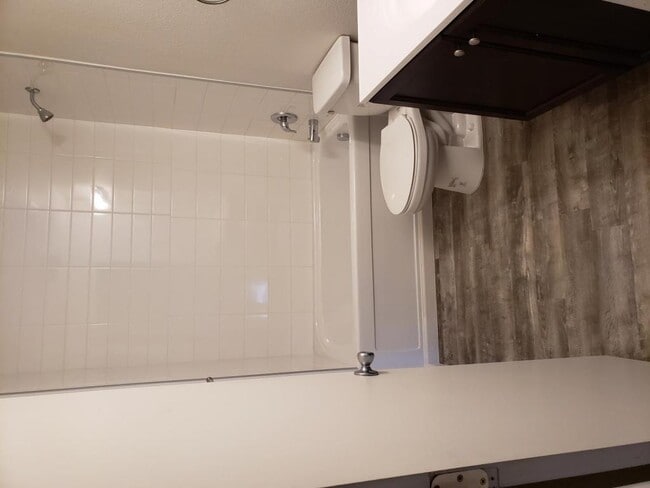 Photo - 123 Oregon Way