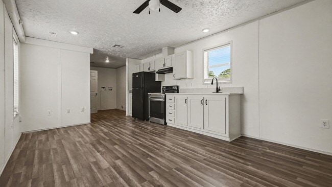 Photo - 25024 Twin Oaks Dr