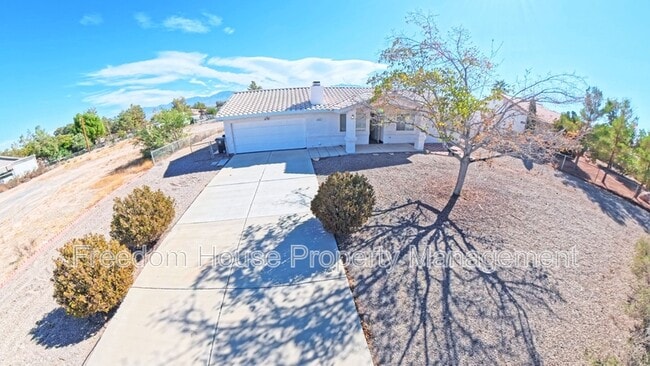 Photo - 2341 Yakima Ave