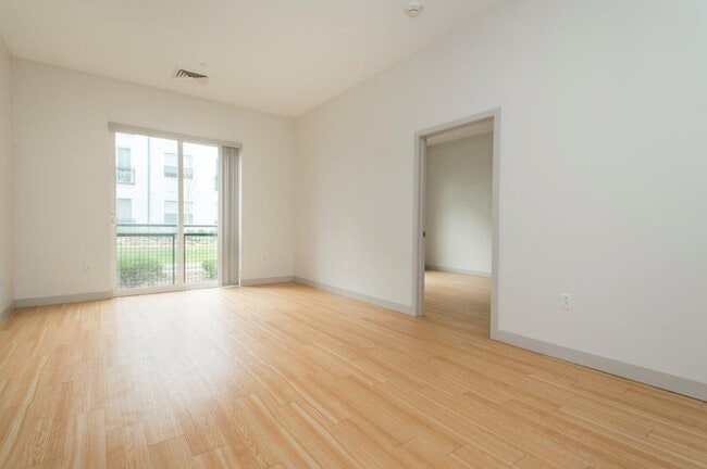 Photo - 320 D St Unit 334