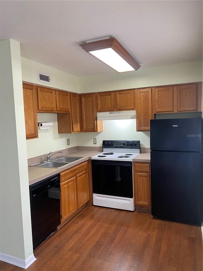 Kitchen - 501 NW 15th Ave Unit Apt. 6