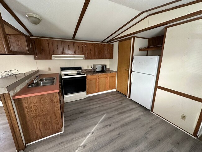 Photo - 4241 Gordon Road Unit Lot 14