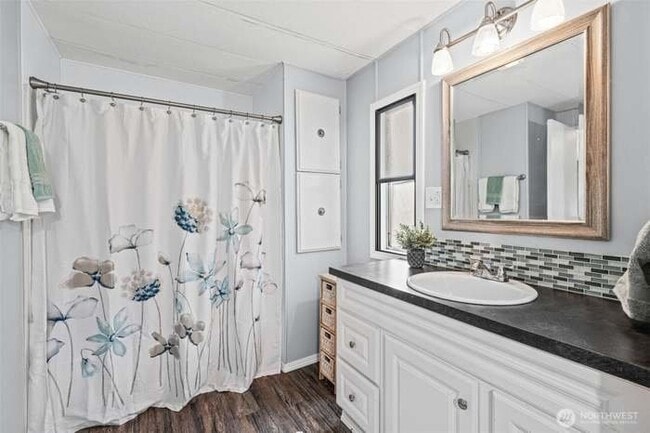 Photo - 2315 172nd St E