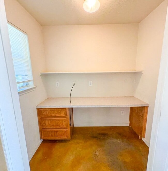 Photo - 1402 Powder River Dr