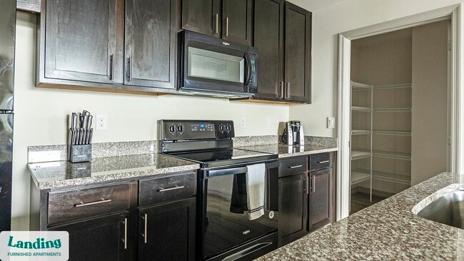 Photo - 4985 Eastwood Greens St Unidad 13-304.1407649