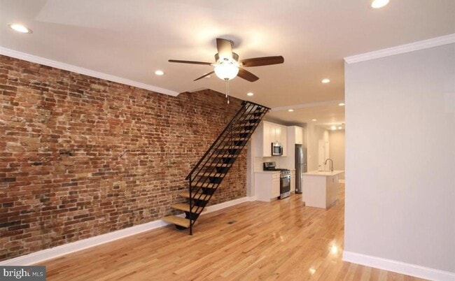 Photo - 758 N 43rd St