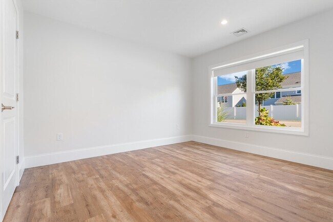 Photo - 5 Paul Francis Way Unit 10