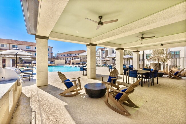 Carriage Homes on the Lake