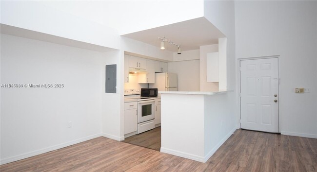 Photo - 631 SW 111th Ln Unit 304