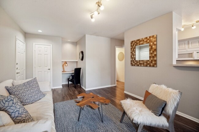 Photo - Dakota Ridge