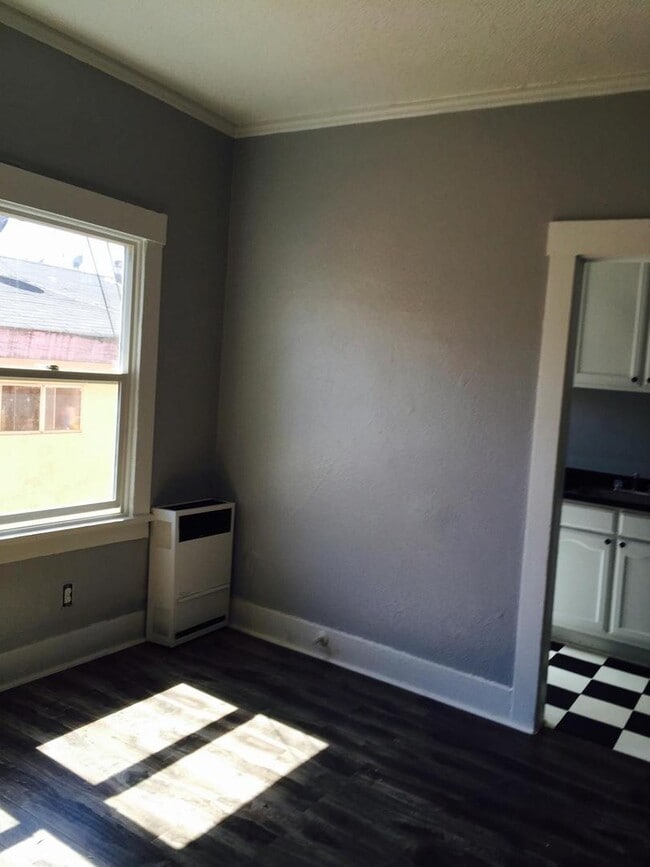 328 Columbia LLC