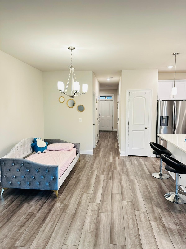 Photo - 276 Netherlands Blvd