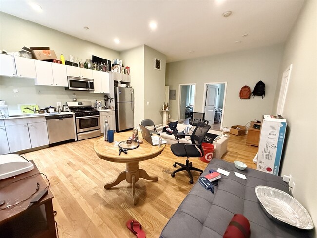 Photo - 409 Dudley St Unit 3