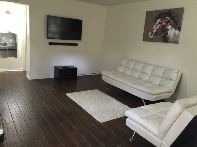 Photo - 3942 W Alabama St Unit 5