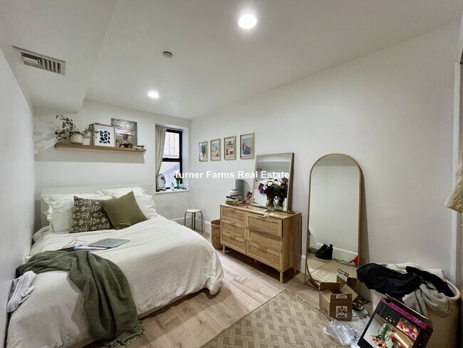 Photo - 64 Louis Prang St Unit 1